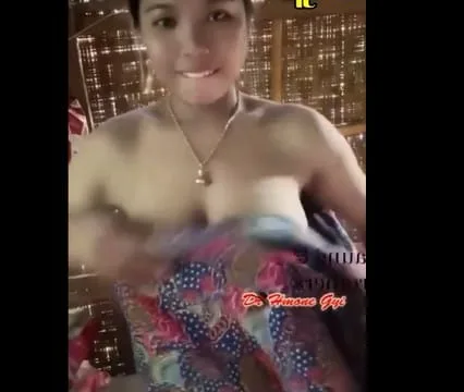ယောက်ကျားတွေကြိုက်တတ်တာပြမယ်ဆိုတဲ့မမ